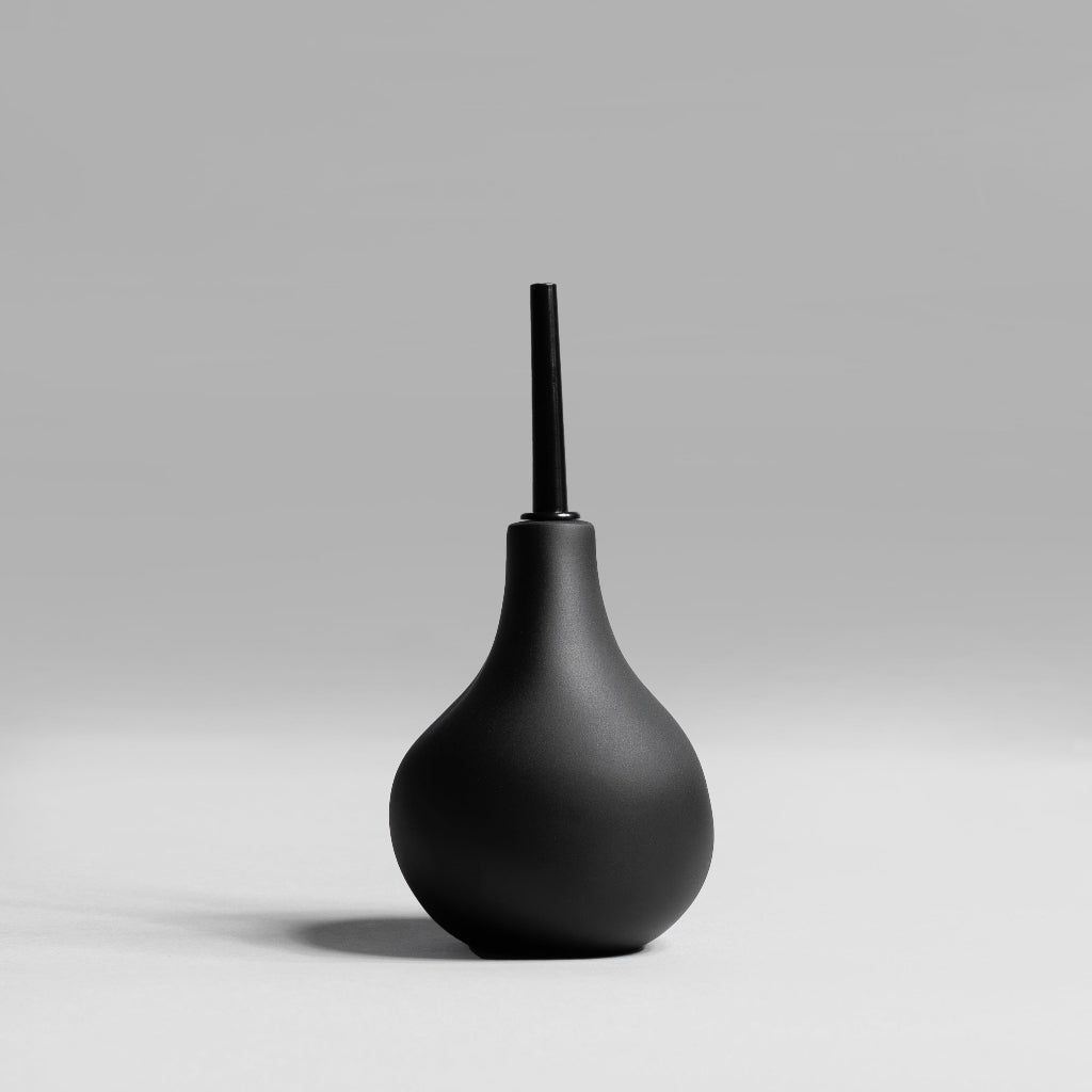 Bulb cleanser from Johnson Boy intimate hygiene kit
